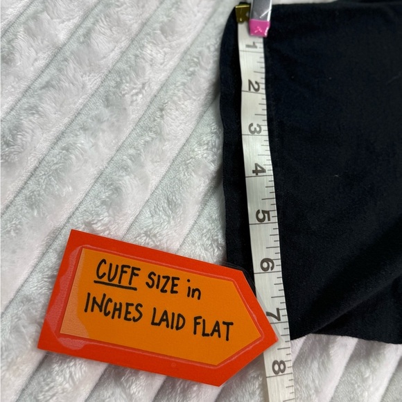 Black KrustyO's Graphic Tee - Picture 9 of 11